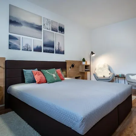 Apartmán Flexihome Sk - Bellova - Brand New - Neftflix - Private Parking