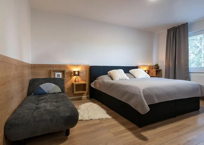 Flexihome Sk - Bellova - Brand New - Neftflix - Private Parking Apartamento *