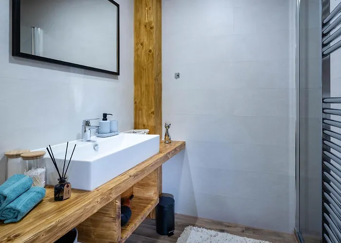 Flexihome Sk - Bellova - Brand New - Neftflix - Private Parking Liptovský Mikuláš